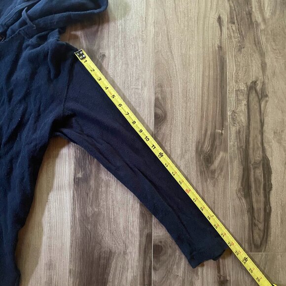 Abercrombie and Fitch Sweater with hood - Picture 5 of 5